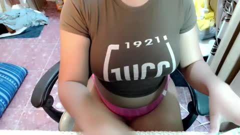 lovelymarish online show from 9, 10, 2025