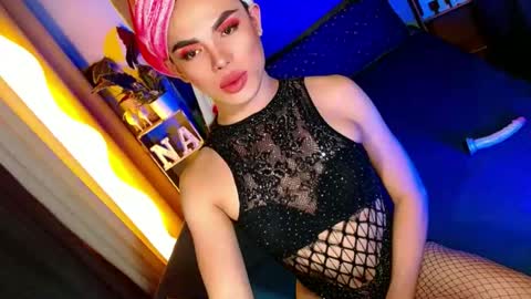Snapshot of lovelymiss_shyna11 chatting on 15, 6, 2026 lovelymiss_shyna11 online show from 15, 6, 2026