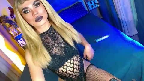 Snapshot of lovelymiss_shyna11 chatting on 23, 6, 2026 lovelymiss_shyna11 online show from 23, 6, 2026