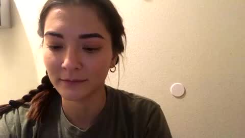 Queen Aria  online show from 17, 12, 2024