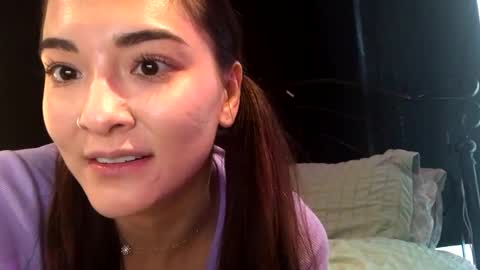 Queen Aria  online show from 1, 1, 2025