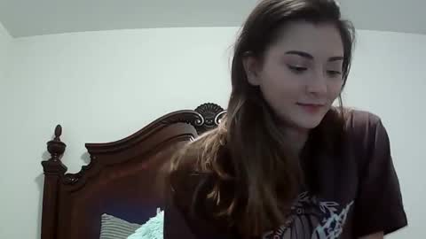 Queen Aria  online show from 9, 1, 2026