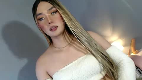 lovers moon22 online show from 26, 1, 2025