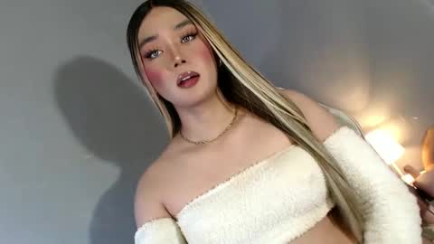 lovers moon22 online show from 28, 1, 2025