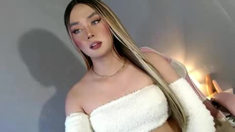 lovers moon22 online show from 11, 2, 2025