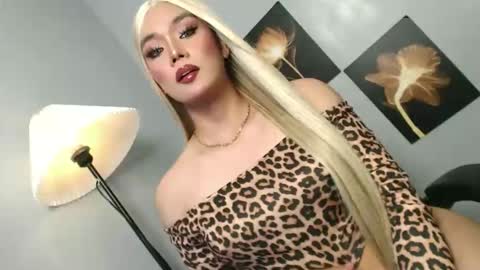 lovers moon22 online show from 2, 2, 2026