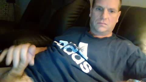 lovetocum37 online show from 30, 1, 2025