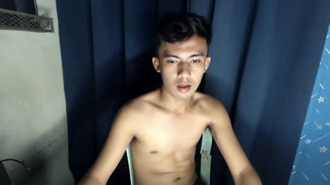 lovetosuckxox online show from 11, 2, 2025