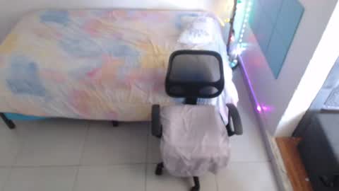 cutelucy 3 online show from 17, 6, 2026