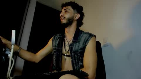 lovexjuxn77 online show from 24, 2, 2026