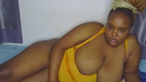 Snapshot of loveytiana chatting on 28, 2, 2026 loveytiana online show from 28, 2, 2026