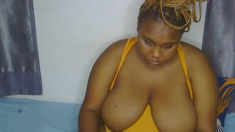 Snapshot of loveytiana chatting on 1, 3, 2026 loveytiana online show from 1, 3, 2026
