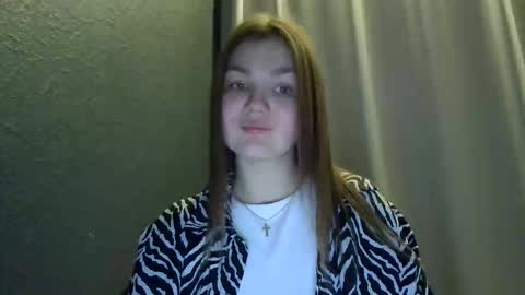 Snapshot of loviesimone chatting on 27, 11, 2025 loviesimone online show from 27, 11, 2025