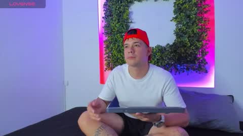 Snapshot of luc_sforza chatting on 30, 10, 2025 luc_sforza online show from 30, 10, 2025