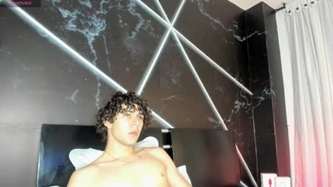 Luca Ferrer online show from 25, 10, 2025