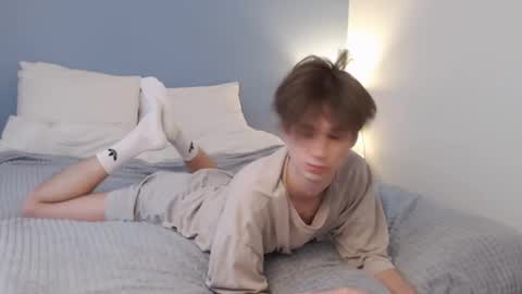 lucacharm online show from 4, 3, 2025