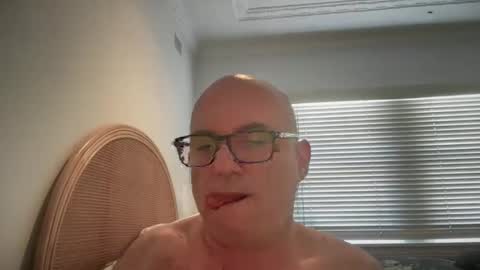 lucas10004 online show from 20, 12, 2024