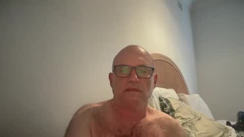 lucas10004 online show from 30, 12, 2024