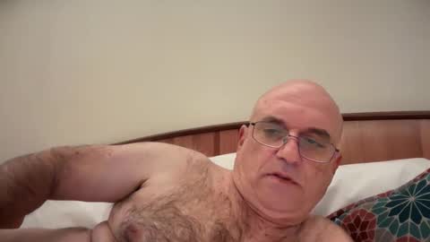 lucas10004 online show from 17, 9, 2025