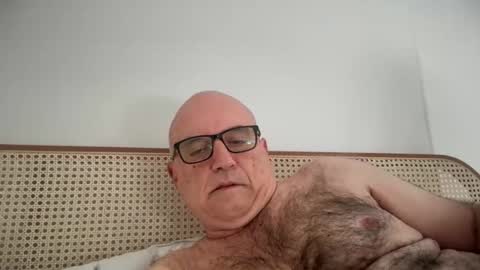 lucas10004 online show from 1, 10, 2025