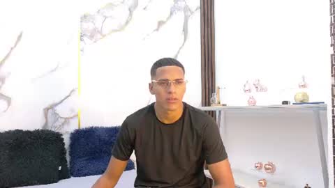 lucas837481 online show from 3, 7, 2026
