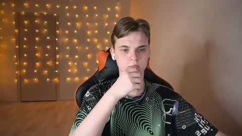 Lucas Gill online show from 13, 1, 2025