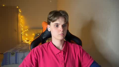 Lucas Gill online show from 17, 2, 2025