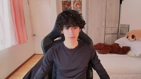 lucas_xo online show from 17, 5, 2026