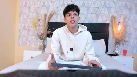 Snapshot of lucasopry chatting on 5, 4, 2026 Lucasopry online show from 5, 4, 2026