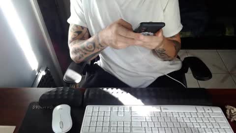 Luchi Luchano online show from 29, 11, 2025