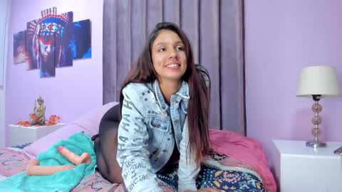 Luciana Ramirez  Sofia Collins online show from 19, 11, 2025