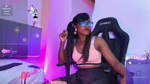 lucia01m online show from 16, 5, 2026