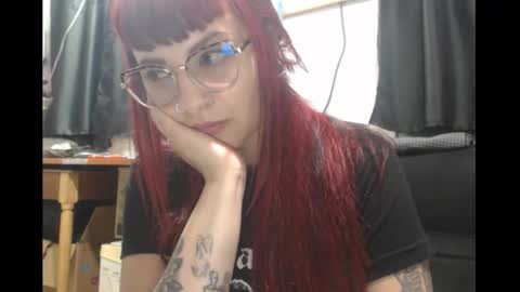 Snapshot of lucia_d_carton chatting on 5, 2, 2026 Lulu DCarton online show from 5, 2, 2026