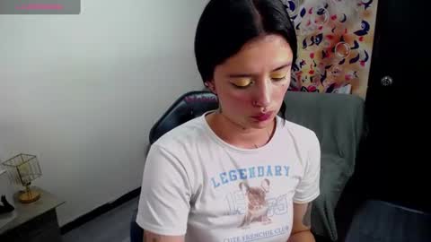 Snapshot of lucia_evans21 chatting on 15, 7, 2026 lucia_evans21 online show from 15, 7, 2026