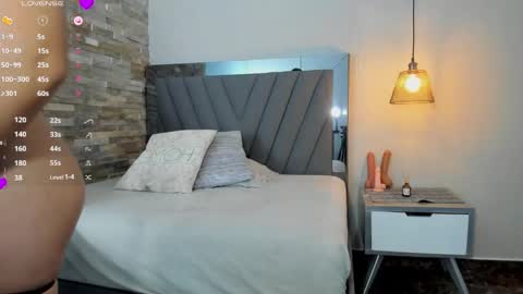 L u c i a  online show from 20, 2, 2026