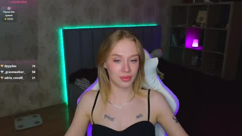 Snapshot of lucia_wiwi chatting on 3, 6, 2026 lucia_wiwi online show from 3, 6, 2026