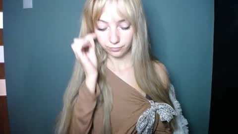 Lucy online show from 25, 9, 2025