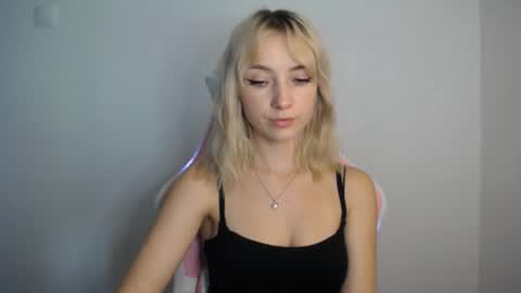 Snapshot of luciacam20 chatting on 20, 7, 2026 Lucy online show from 20, 7, 2026