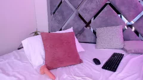 Lucia Gray online show from 26, 5, 2026