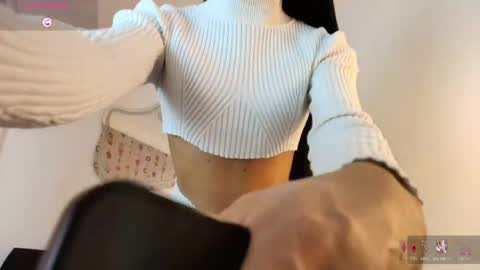 luciana_glow online show from 12, 4, 2026