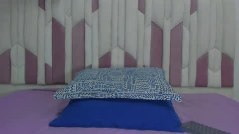 instagram luciana417  online show from 24, 1, 2025