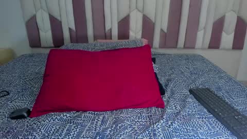 instagram luciana417  online show from 28, 1, 2025