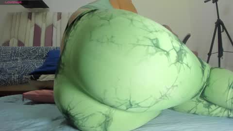 instagram luciana417  online show from 5, 2, 2025