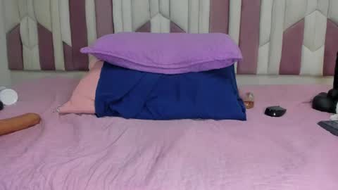 instagram luciana417  online show from 13, 2, 2025