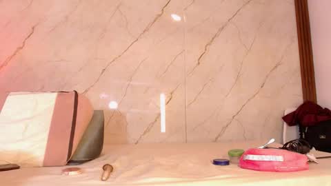 Luciana Morena online show from 19, 12, 2025