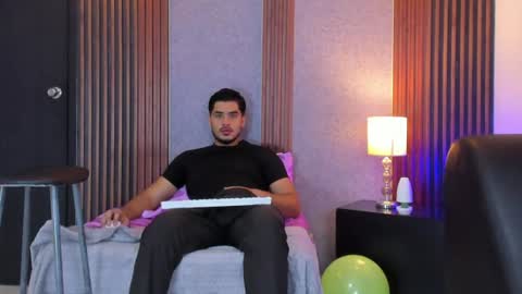 Luciano online show from 6, 7, 2026