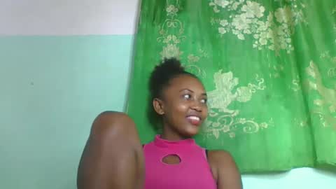 Snapshot of lucie196645 chatting on 19, 4, 2026 lucie196645 online show from 19, 4, 2026