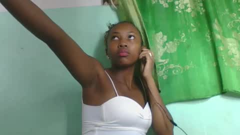 Snapshot of lucie196645 chatting on 7, 5, 2026 lucie196645 online show from 7, 5, 2026