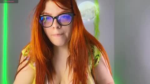 Snapshot of lucie_nicolls chatting on 10, 2, 2025 Lucie online show from 10, 2, 2025