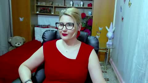 Lucille Fenly online show from 13, 1, 2025